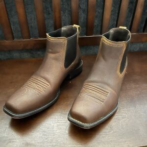 Ariat Booker Ultra Western Boot